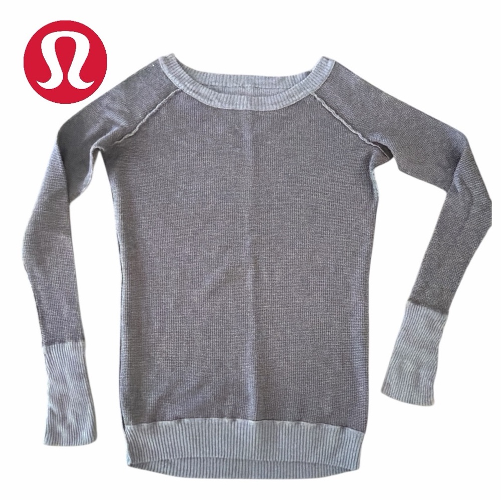 lululemon athletica Women's Crew Neck Finger‎ Hole Sweater